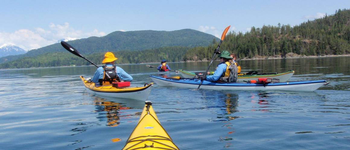 Vancouver Island youth kayaking programs